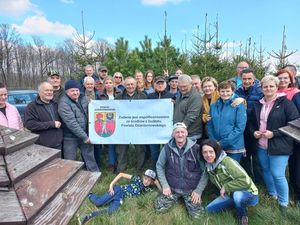 Cykliczna akcja sadzenia lasu