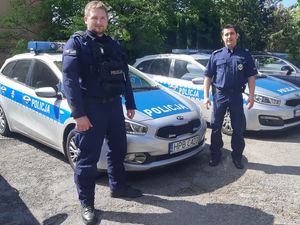 Policjanci którzy uratowali życie