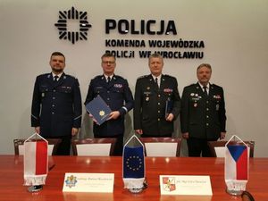 TRANSGRANICZNA WSPÓŁPRACA POLICJANTÓW Z DOLNEGO ŚLĄSKA I REPUBLIKI CZESKIEJ