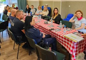 Dzierżoniowscy dzielnicowi brali udział w szkoleniu mającym na celu zmniejszenie zjawiska przemocy domowej