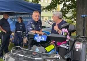 Policjanci na pikniku