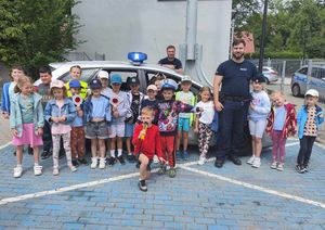 Przedszkolaki odwiedziły policjantów w pieszyckim Posterunku Policji!