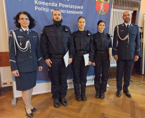 Tuż przed wyjazdem na kurs podstawowy policjanci wypowiedzieli słowa roty