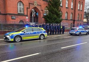 Policjanci powiatu dzierżoniowskiego oddali hołd koledze, który zginął na służbie