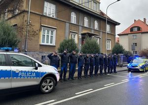 Policjanci powiatu dzierżoniowskiego oddali hołd koledze, który zginął na służbie