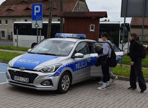 Policja obecna podczas wydarzenia „Tajemnice Wzgórz Kiełczyńskich” 2025