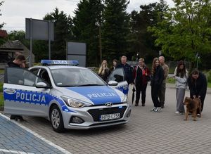 Policja obecna podczas wydarzenia „Tajemnice Wzgórz Kiełczyńskich” 2025