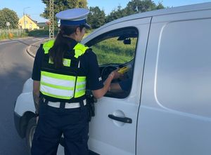 Nietrzeźwi kierowcy i znaczne przekroczenia prędkości – bilans długiego weekendu na drogach powiatu dzierżoniowskiego