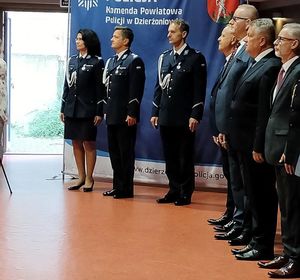 Uroczysta zbiórka z okazji 106. rocznicy powołania Policji oraz 100-lecia Policji kobiecej