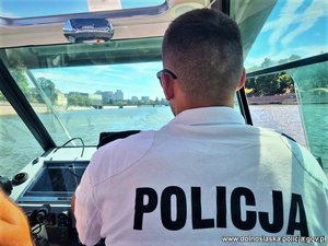 Wypoczynek nad wodą może być bezpieczny, ale trzeba o to zadbać