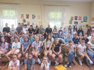 „Bezpieczna droga do szkoły” – policjanci z Niemczy i Piławy Górnej edukują najmłodszych