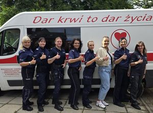Dar krwi darem życia – dzierżoniowscy policjanci uczcili jubileusz stu lat kobiet w Policji