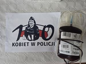 Dar krwi darem życia – dzierżoniowscy policjanci uczcili jubileusz stu lat kobiet w Policji