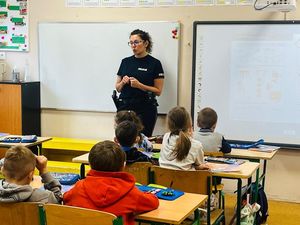 Spotkanie z najmłodszymi o bezpieczeństwie w ruchu drogowym i miejscu zamieszkania