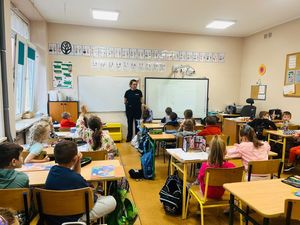 Spotkanie z najmłodszymi o bezpieczeństwie w ruchu drogowym i miejscu zamieszkania