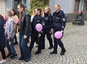 Policjantki z Dzierżoniowa wzięły udział w happeningu „Różowa Wstążeczka”
