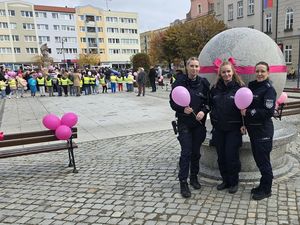 Policjantki z Dzierżoniowa wzięły udział w happeningu „Różowa Wstążeczka”