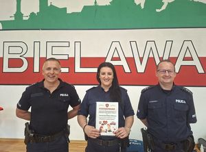 Dzielnicowi z Bielawy wzięli udział w akcji „Ratujemy i uczymy ratować”