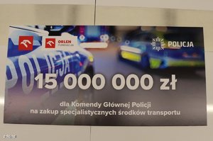 Współpraca dla bezpieczeństwa. Umowa z Komendą Główną Policji i 15 mln zł na sprzęt od Fundacji ORLEN