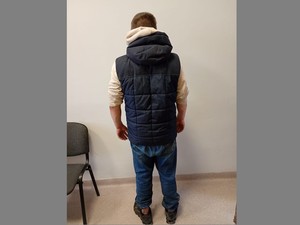 Agresywni sprawcy pobicia zatrzymani dzięki szybkiej reakcji policjantów