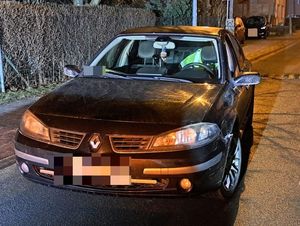 Pijany kierowca z zakazem i narkotykami zatrzymany dzięki czujności mieszkańców