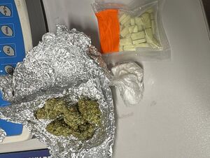 Narkotyki w rękach dzierżoniowskiej Policji – operacyjna praca kryminalnych i szybka reakcja patrolu