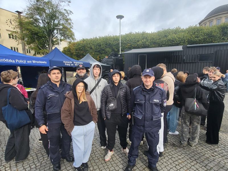 Edukacja o handlu ludźmi dla młodzieży z OHP i policjantów